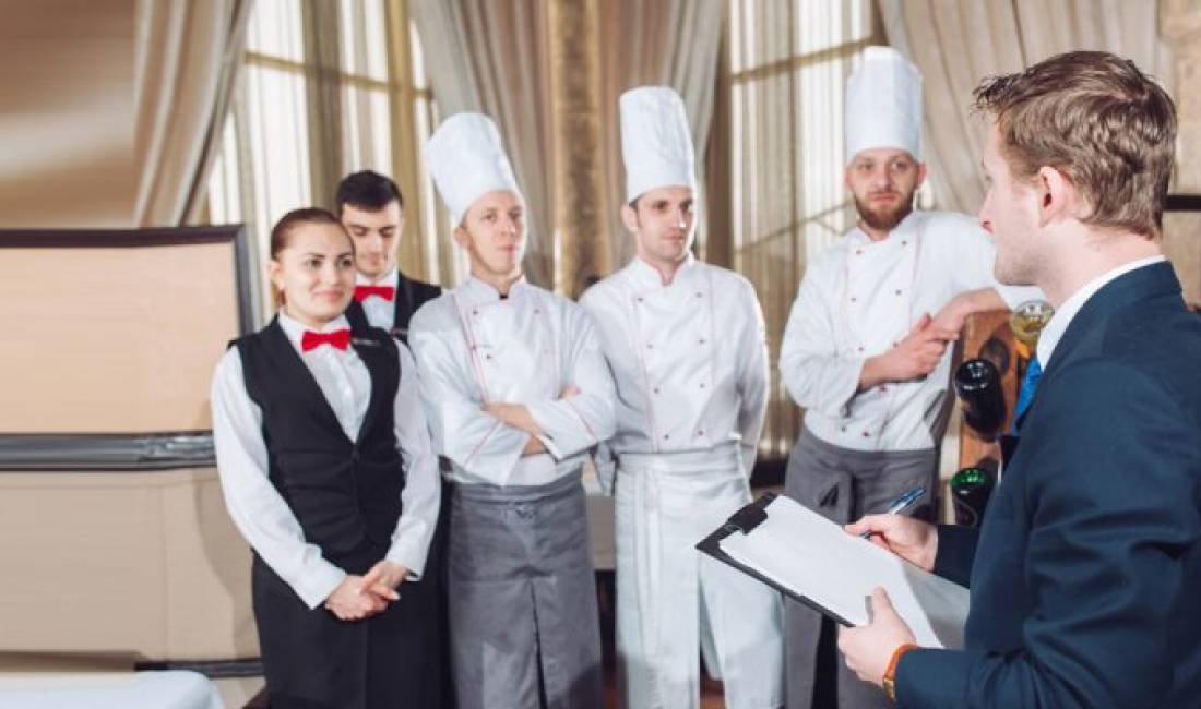 Offerte di lavoro a Tirana, Profession Kamarier Bari, Kamarier Restoranti, Ndihmes Kamarier, Ndihmes Picajol , , Pagamento Trattabile.