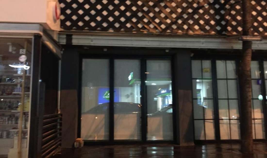 Dyqan me qera ne Bllok! 