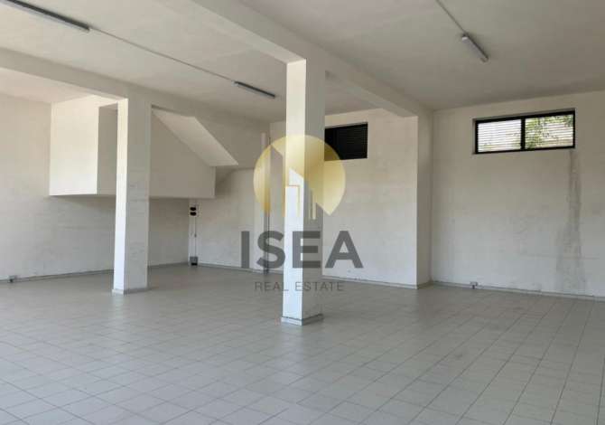 Business Property for Rent 4+1 in Tirana - 330 Euro