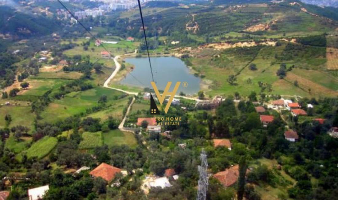 SHITET TOKE 800 M2 NE LINZE 76.000 EURO