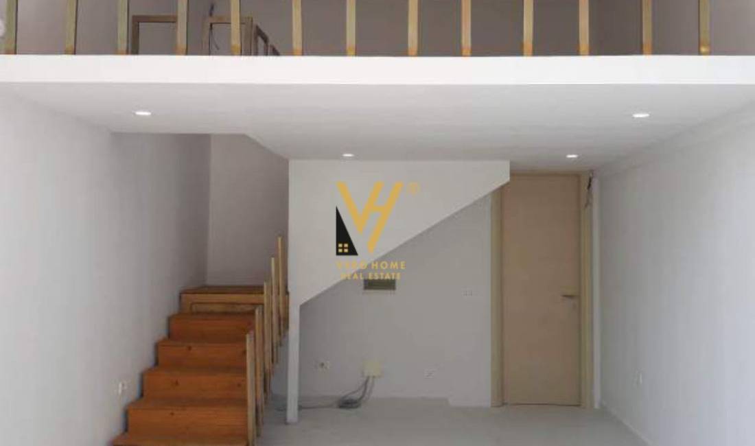 SHITET DYQAN 40 M2 ME QERA TE FABRIKA E MIELLIT 35.000 EURO