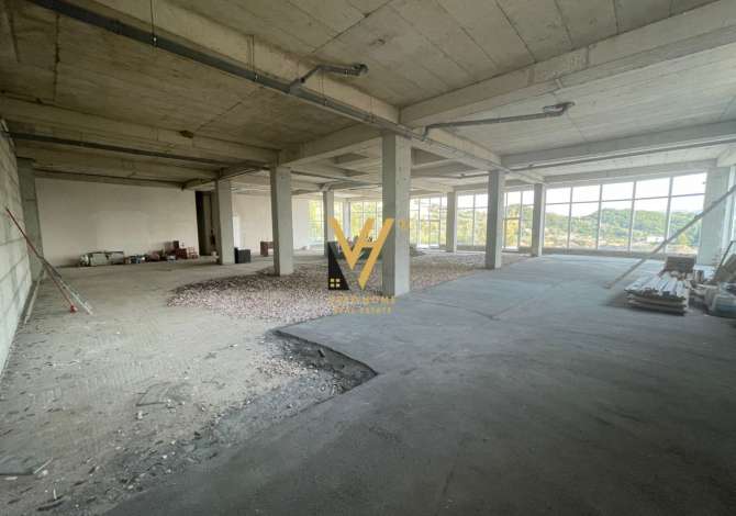 Business Property in Sale 2+1 in Tirana - 695,000 Euro