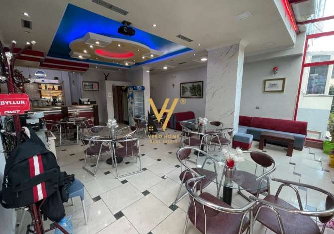 Ambient biznesi me qera 2+1 ne Tirane - 45,000 Leke