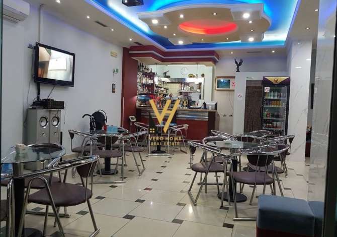 Ambient biznesi me qera 2+1 ne Tirane - 45,000 Leke
