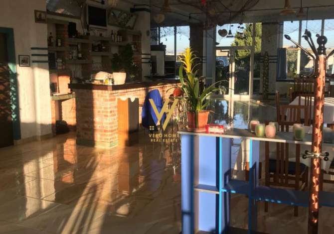 Ambient biznesi me qera 2+1 ne Tirane - 5,000 Euro