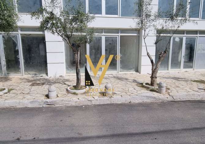 Ambient biznesi me qera 1+1 ne Tirane - 300 Euro