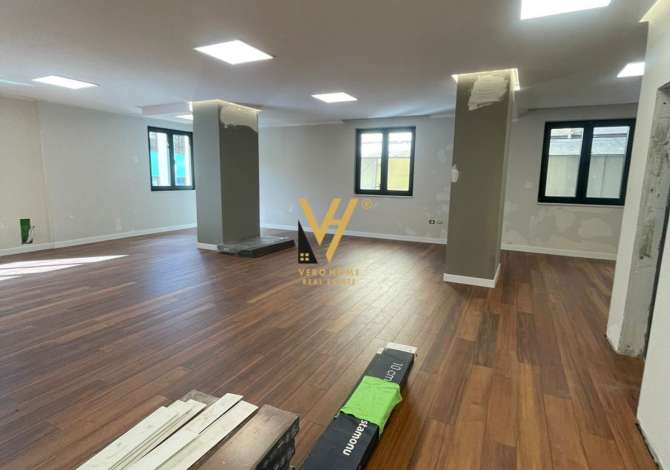 Business Property in Sale 3+1 in Tirana - 399,000 Euro