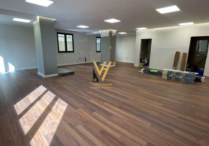 Business Property in Sale 3+1 in Tirana - 399,000 Euro