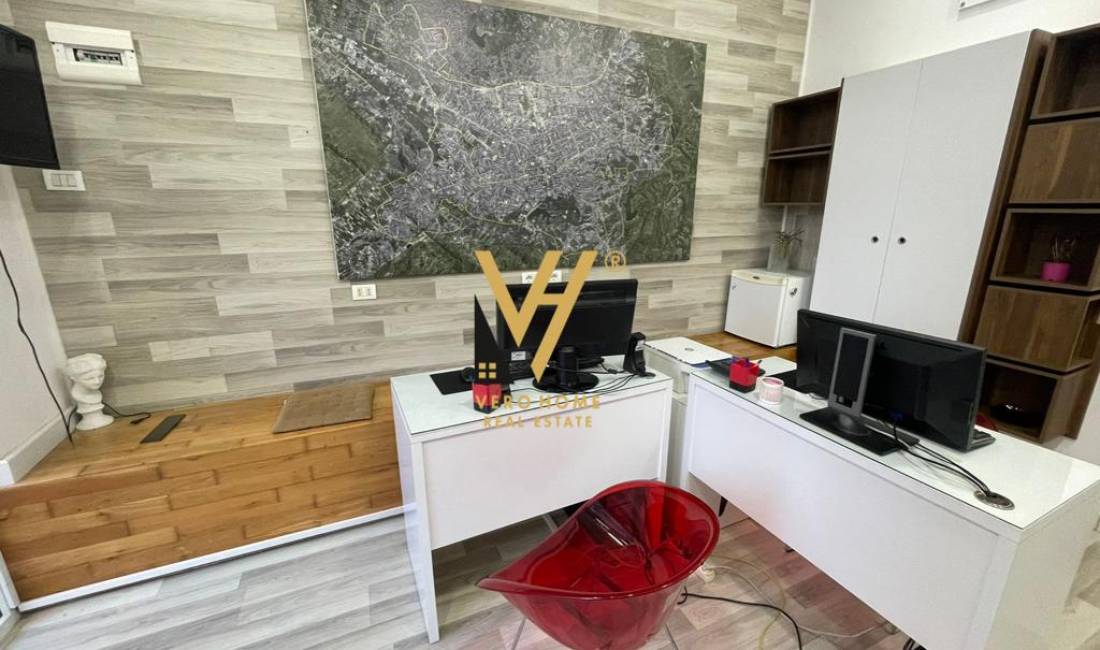 JEPET DYQAN 22 M2 ME QERA TE KOMUNA E PARISIT 30.000 LEKE