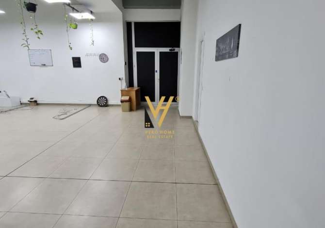 Business Property in Sale 3+1 in Tirana - 1,840,000 Euro