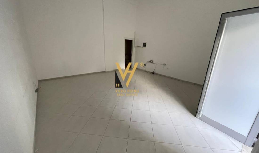 JEPET DYQAN 45 M2 ME QERA TE KOMPLEKSI KIKA 2 450 EURO