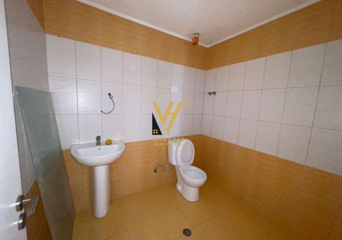 Ambient biznesi me qera 1+1 ne Tirane - 450 Euro