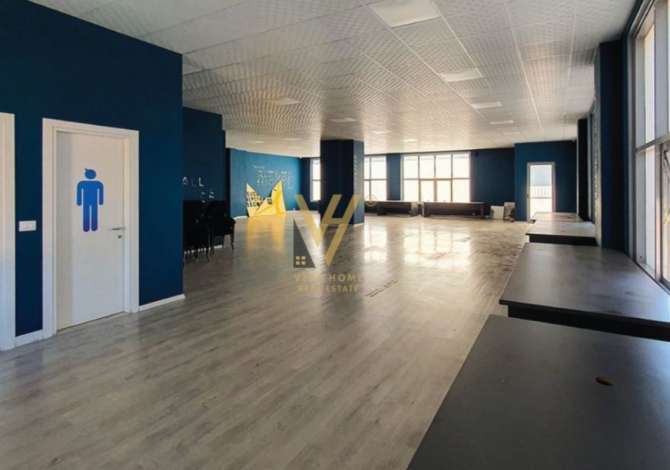 Business Property in Sale 3+1 in Tirana - 648,000 Euro