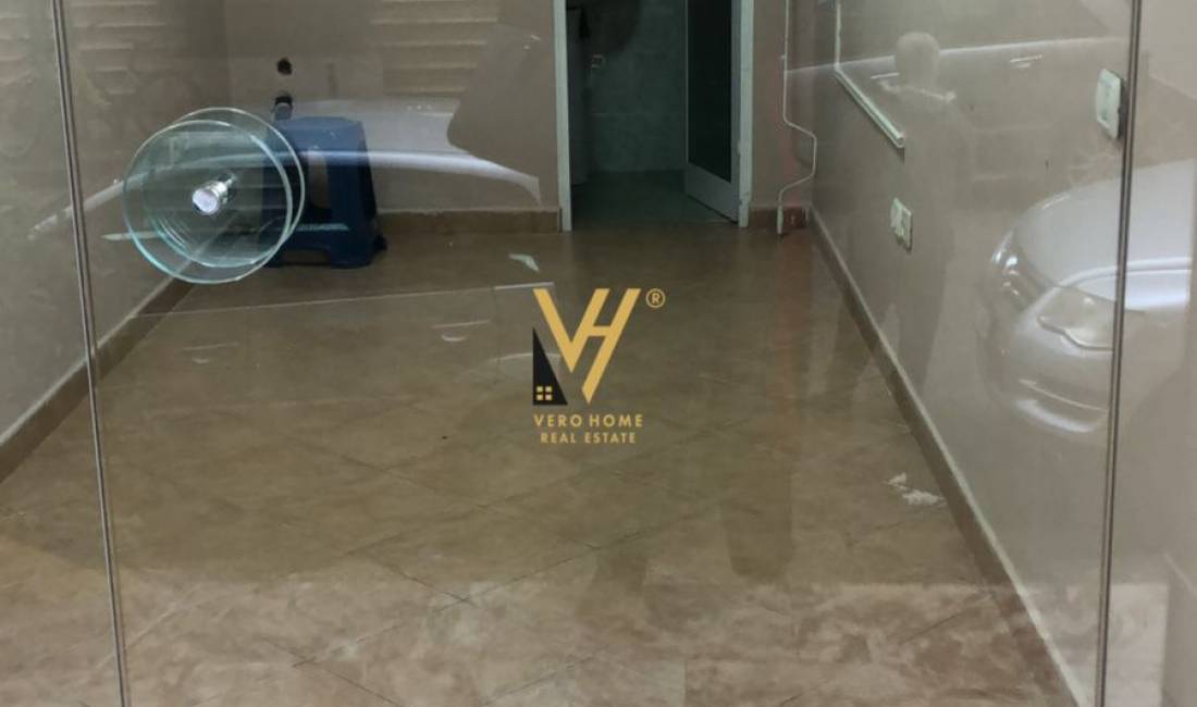 JEPET DYQAN 16 M2 TE RRUGA E KAVAJES 25.000 LEKE