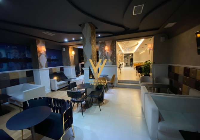 Ambient biznesi me qera 2+1 ne Tirane - 2,000 Euro