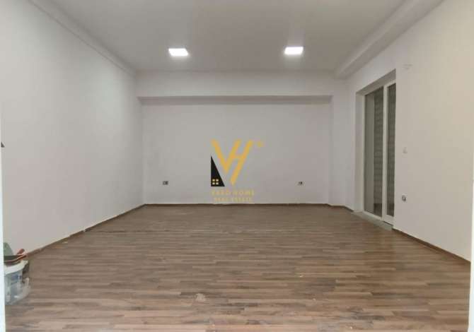 Ambient biznesi me qera 3+1 ne Tirane - 400 Euro