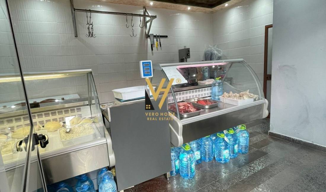 SHITET AMBIENT 25 M2 TEK KOMUNA E PARISIT 75.000 EURO