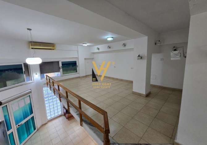 Ambient biznesi me qera 3+1 ne Tirane - 650 Euro