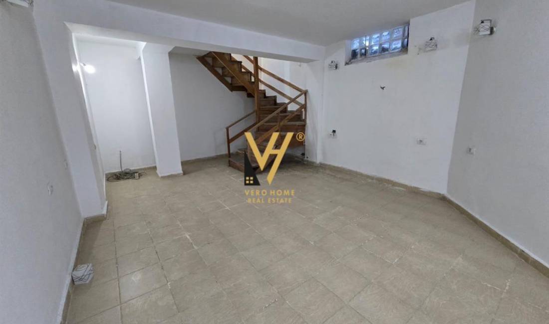 JEPET AMBIENT DUPLEX 100M2 ME QERA TE BLLOKU 650 EURO