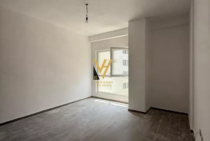 Business Property for Rent 3+1 in Tirana - 450 Euro