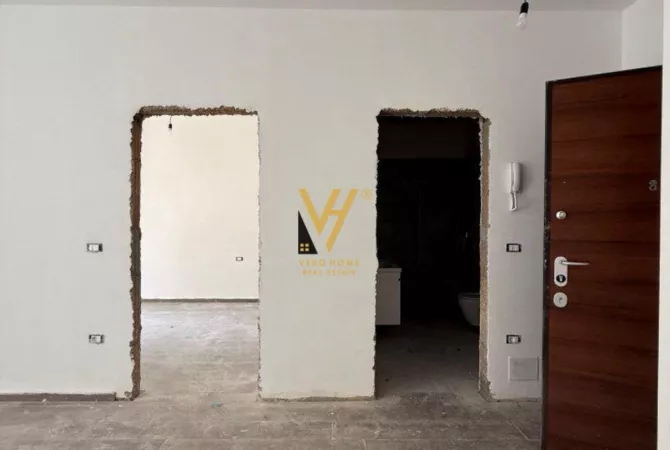 Business Property for Rent 3+1 in Tirana - 450 Euro