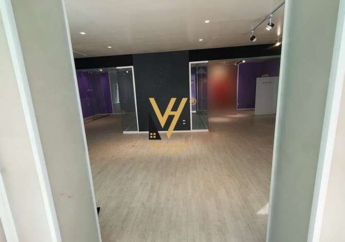 Ambient biznesi me qera 1+1 ne Tirane - 1,000 Euro