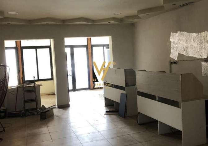 JEPET AMBIENT 123 M2 ME QERA TE QYTETI I STUDENTIT 450 EURO