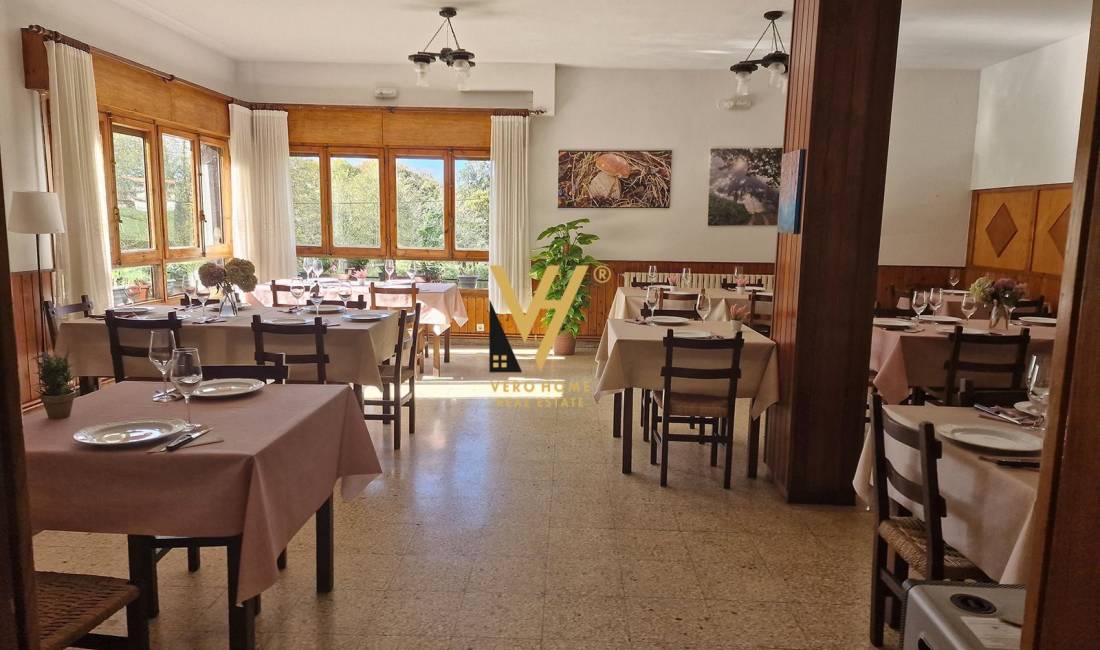 JEPET BAR-RESTORANT 180 M2 ME QERA NE DON BOSKO 1.800 EURO