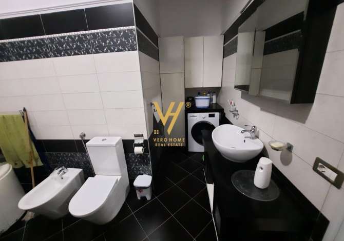 SHITET OBJEKT BIZNESI 3 KATESH 1650 M3 TEK LAGJA 1, POGRADEC 800.000 EURO