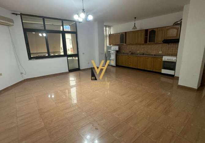 Business Property for Rent 3+1 in Tirana - 900 Euro