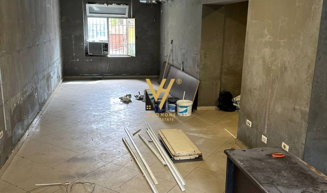 SHITET AMBIENT KOMERCIAL 56 M2 TE RRUGA TEFTA TASHKO 105.000 EURO