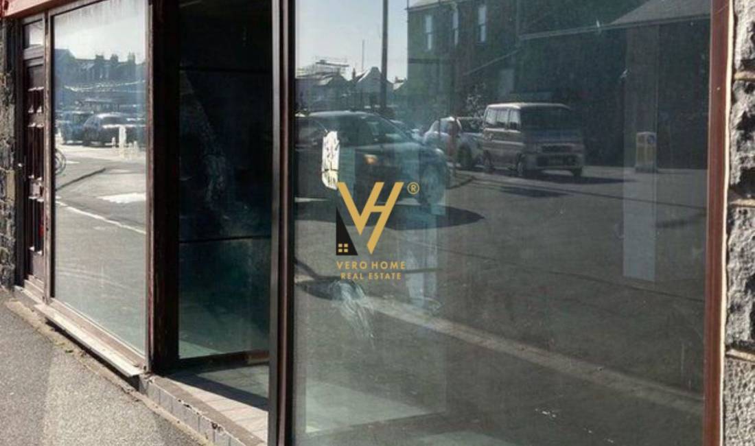 JEPET DYQAN 89 M2 ME QERA TEK KOMUNA E PARISIT 800 EURO