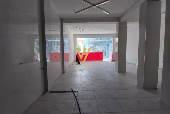 Business Property for Rent 1+1 in Tirana - 800 Leke