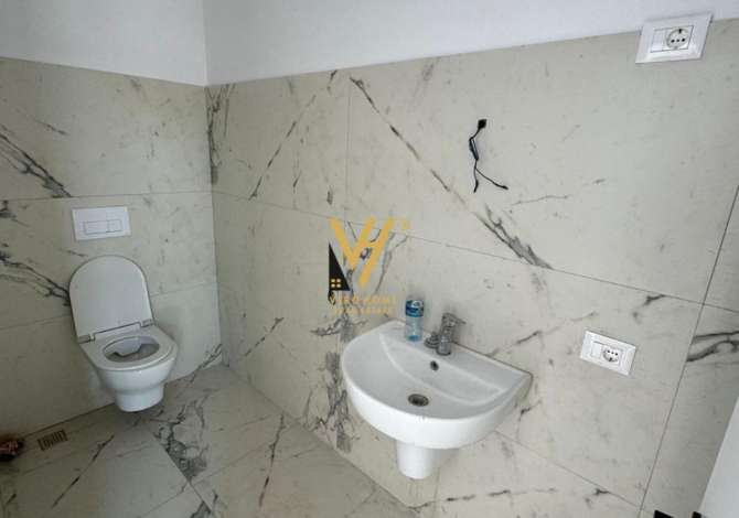 Business Property in Sale 1+1 in Tirana - 67,000 Euro