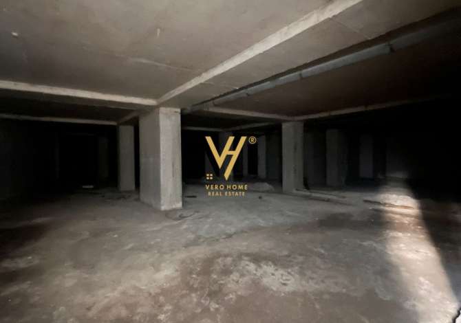 Business Property for Rent 1+1 in Tirana - 3,000 Euro