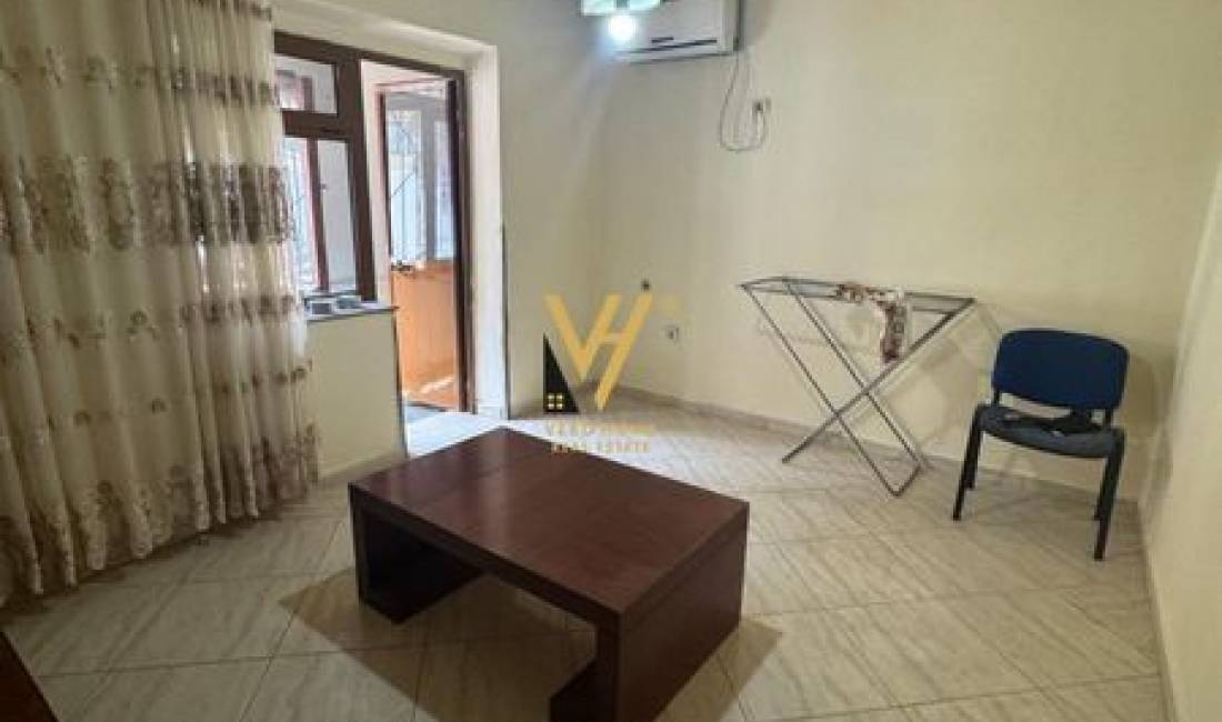 SHITET AMBIENT BIZNESI 68 M2 TE JOENA , 21 DHJETORI 170.000 EURO