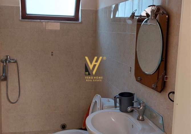 Shtepi ne shitje Shtepi Private ne Tirane, 3+1, Mobilimi E mobiluar, Pagesa 350,000  Euro.