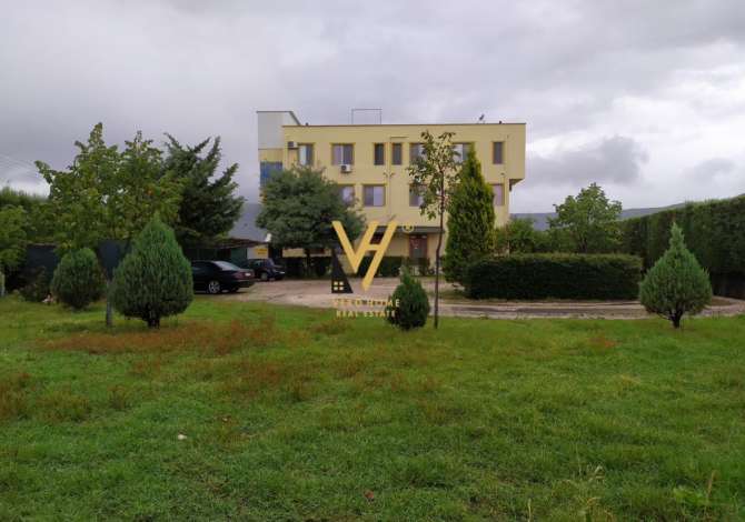 Ambient biznesi ne shitje 5+1 ne Lezhe - 470,000 Euro