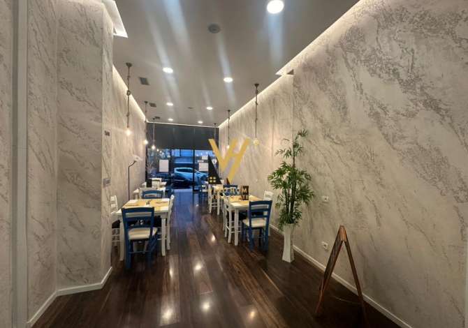 Ambiente Commerciale in Affitto 2+1 a Tirana - 900 Euro