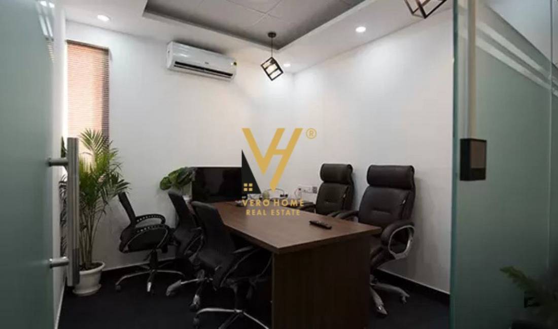 JEPET ZYRE 135 M2 ME QERA PRANE KIKA 2 , KOMUNA E PARISIT 1.500 EURO