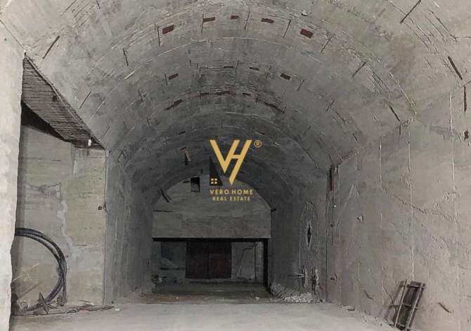 Business Property in Sale 4+1 in Tirana - 750,000 Euro