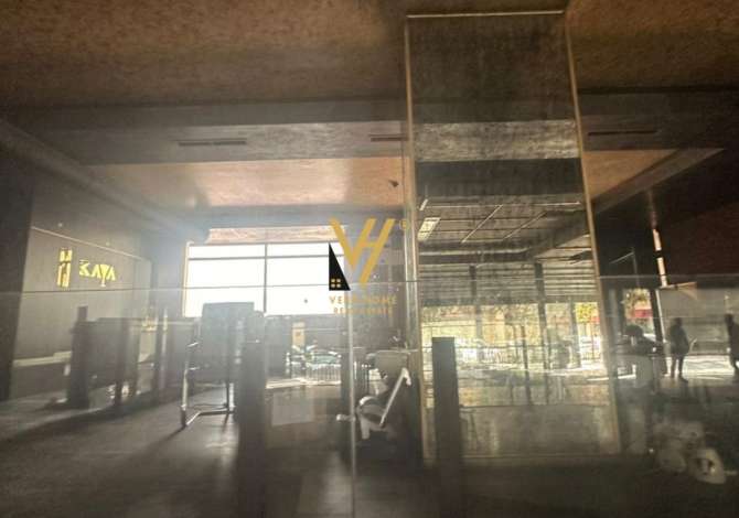 Ambient biznesi me qera 2+1 ne Tirane - 4,400 Euro