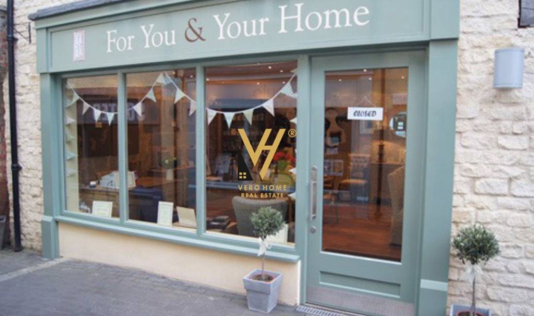 SHITET DYQAN 40 M2 TE RRUGA MUHAMET GJOLLESHA 430.000 EURO