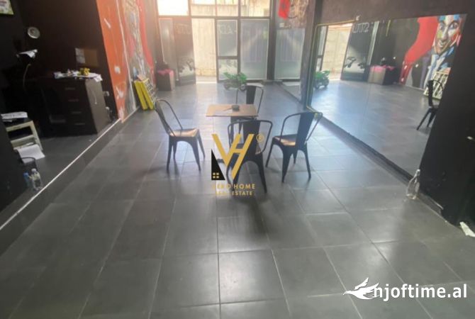 Business Property for Rent 1+1 in Tirana - 400 Euro