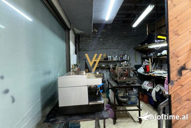 Ambiente Commerciale in Affitto 1+1 a Tirana - 1,000 Euro
