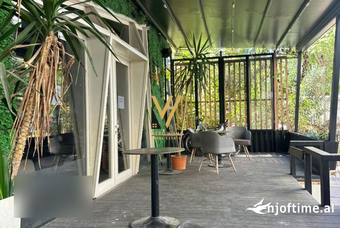 JEPET AMBIENT BIZNESI 150M2 ME QERA 21 DHJETORI 1.000 EURO