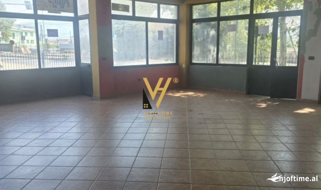 JEPET AMBIENT BIZNESI 175 M2 ME QERA NE MEZEZ 1.000 EURO