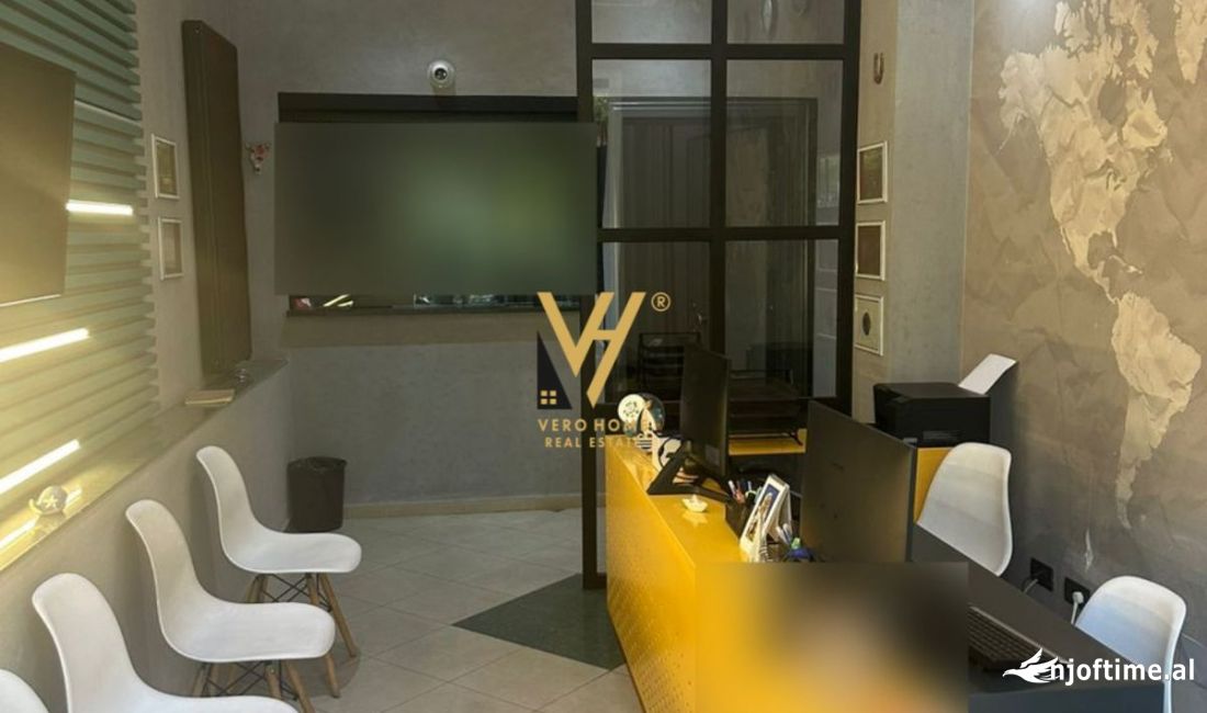 JEPET AMBIENT 50 M2 ME QERA TE MINISTRIA E JASHTME 1.100 EURO