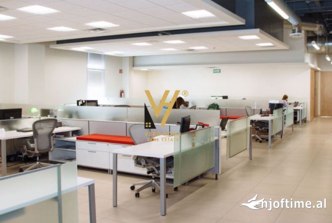 Business Property for Rent 3+1 in Tirana - 800 Euro