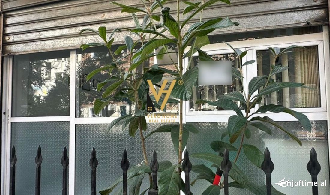 JEPET KLINIKE DENTARE 20 M2 ME QERA TE RRUGA HIM KOLLI 300 EURO